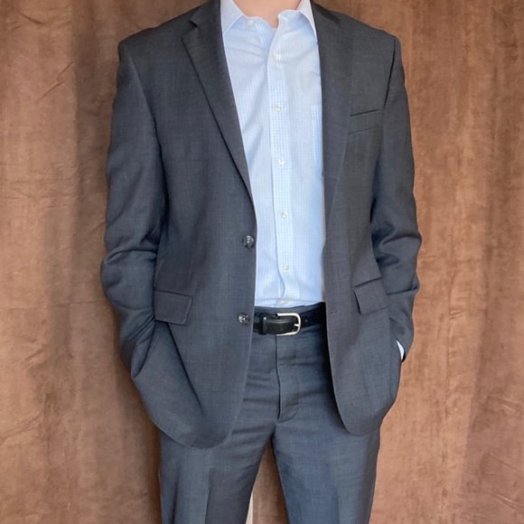 Jos. A. Bank Traveler Collection Suit Jacket and Pants Charcoal Check 40L